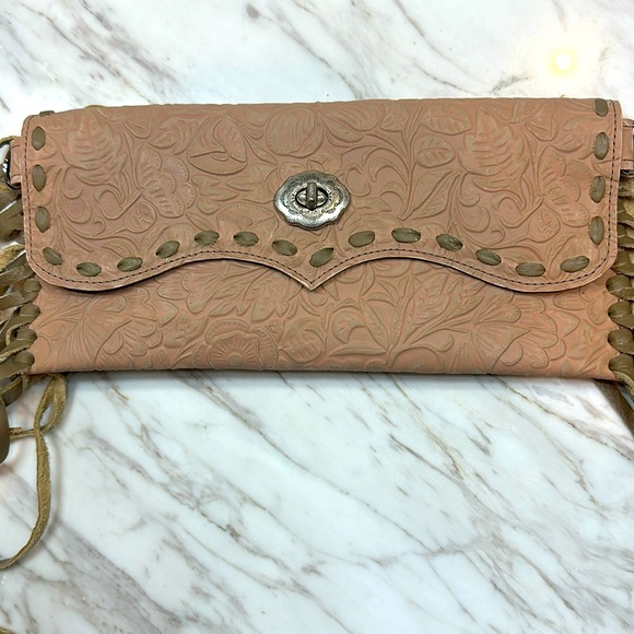 Leather wristlet / clutch - Picture 4 of 7
